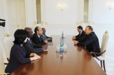 İlham Əliyev Dünya Bankının Cənubi Qafqaz üzrə keçmiş və yeni regional direktorlarını qəbul edib